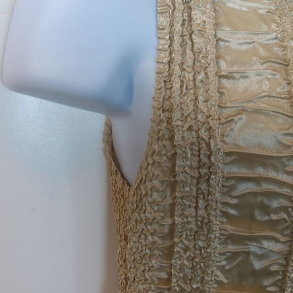 Z.b.d. design tan stretchy crinkled tank top - Picture 5 of 7